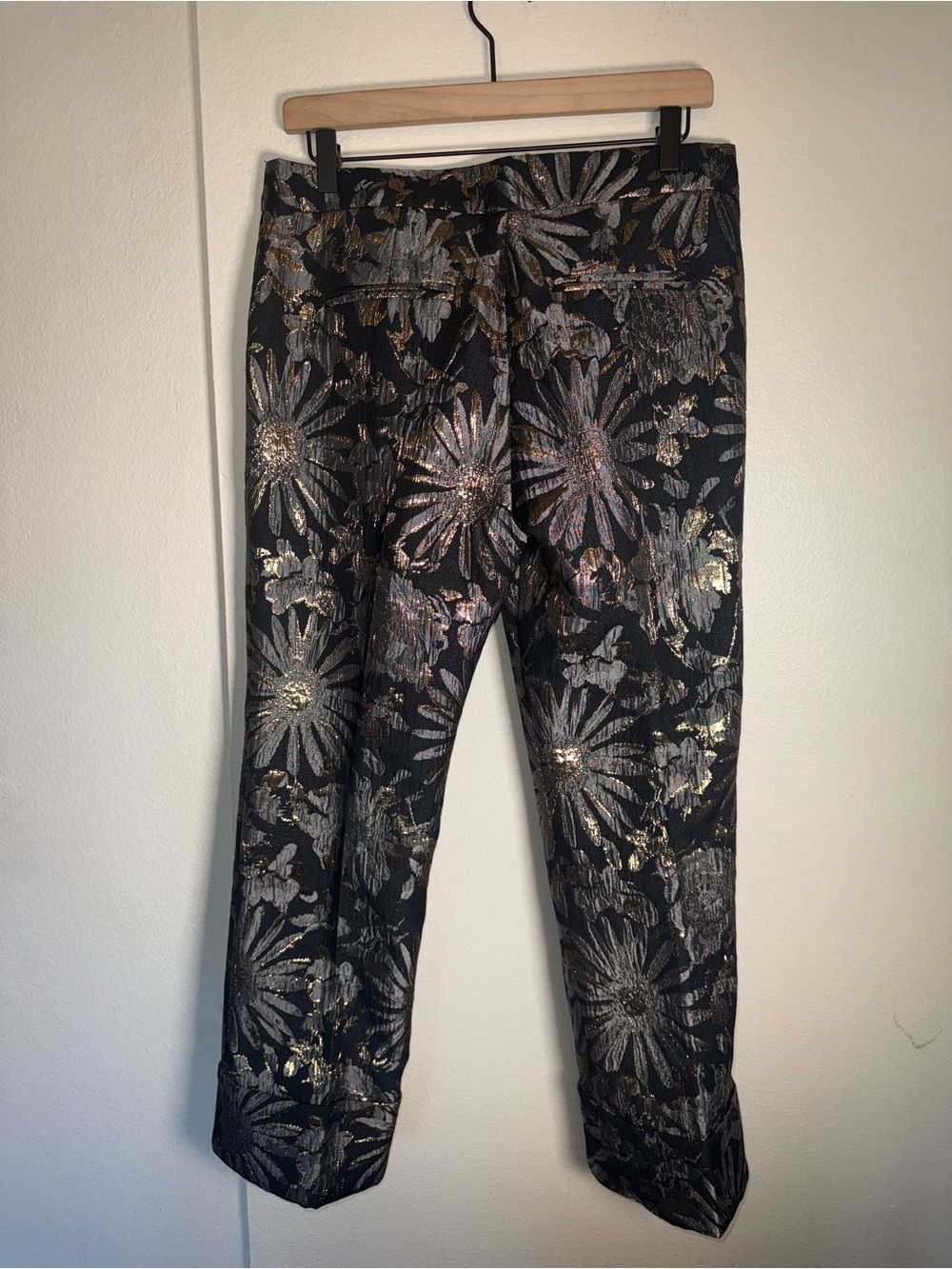 TRINA TURK Metallic Inlay Floral Dress Pants - Black & Gold 6 - Picture 5 of 5